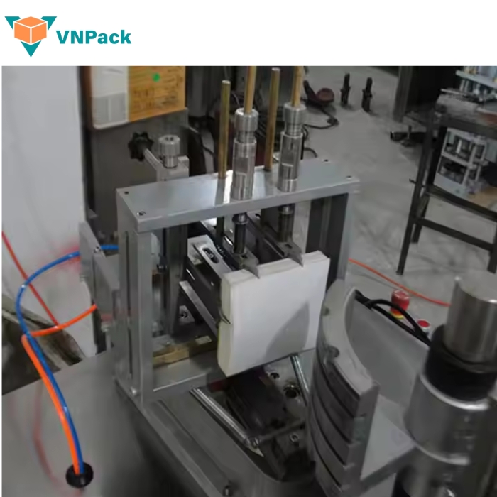 anh3-may-dan-nhan-vnp-lmw80 Ảnh 3 máy dán nhãn VNP-LMW80